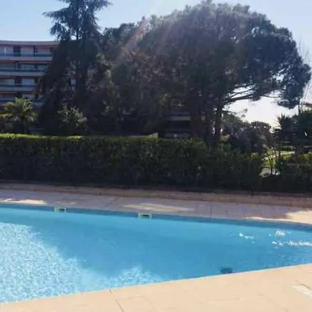 Avec Piscine Au Coeur De Ouest Appart hôtel